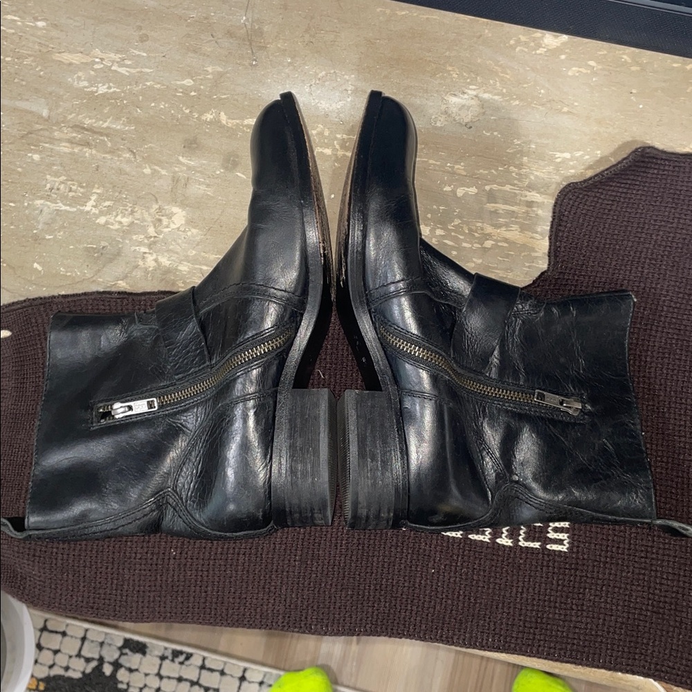 Lucchese Spirit Black Leather Ankle Boots - Picture 6 of 10